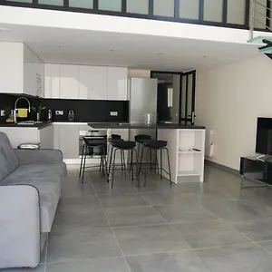 Loft Chic Et Moderne, Déco Industrielle Beausoleil
